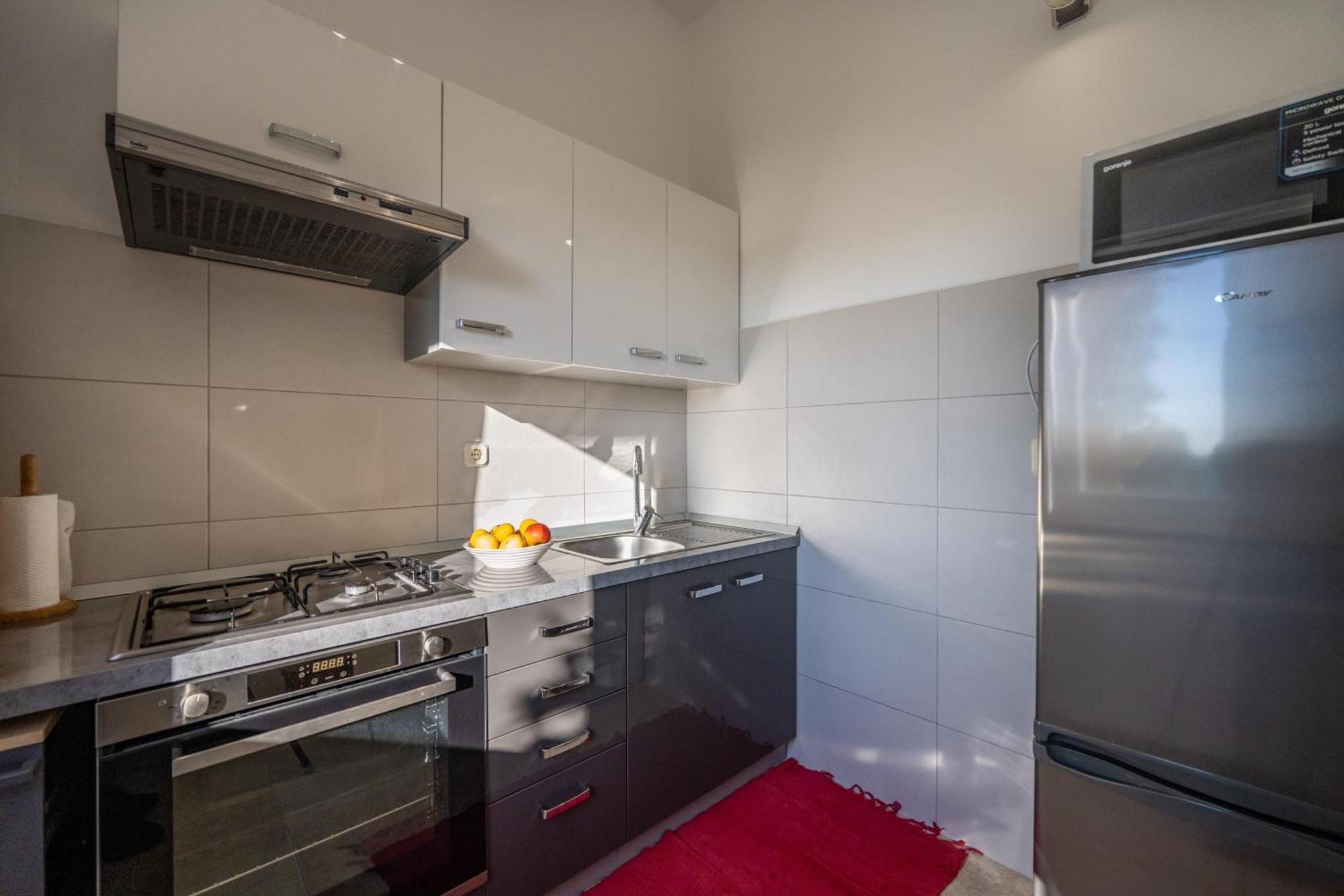 Niki Apartma *