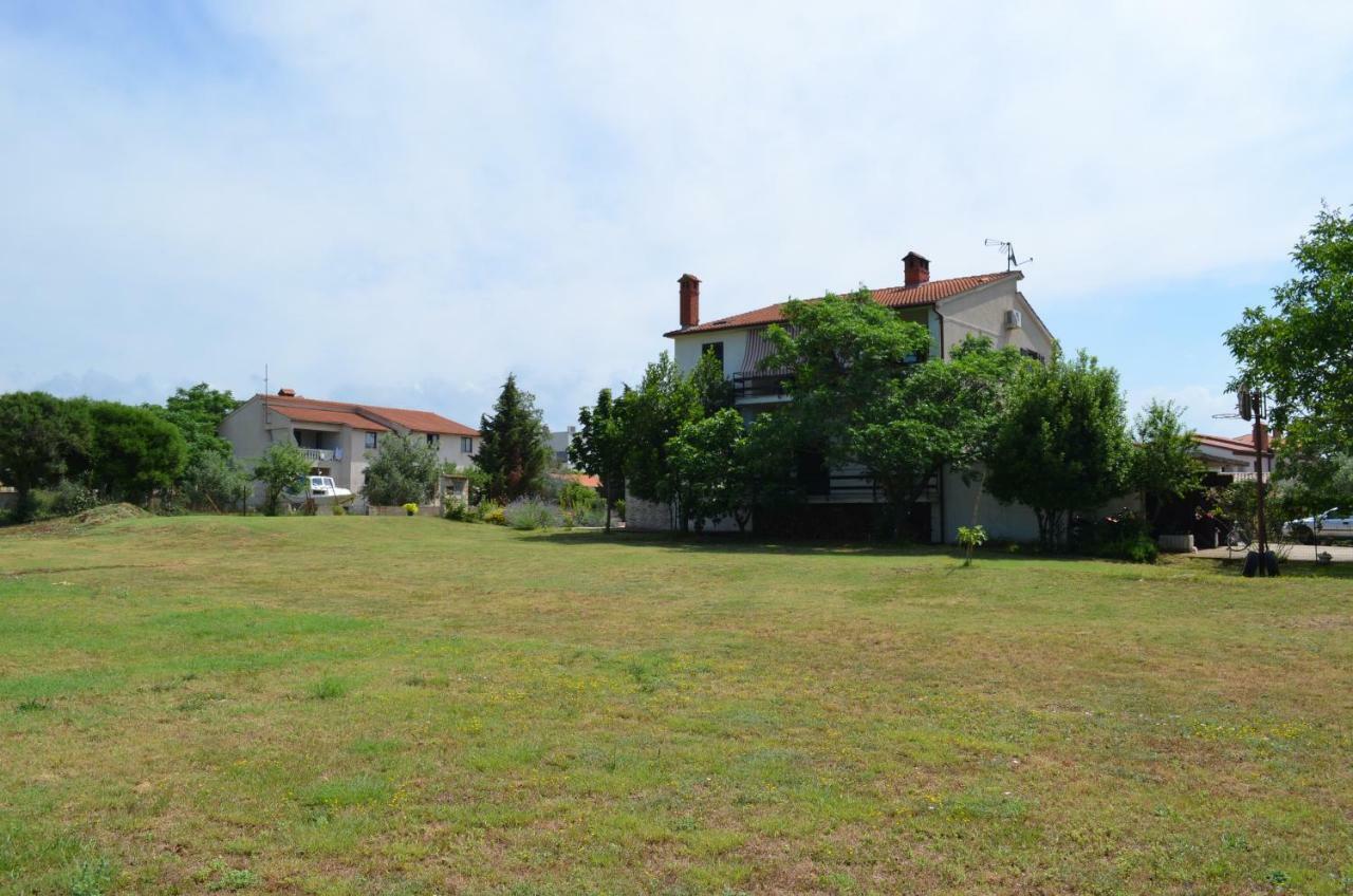 Apartma Niki *