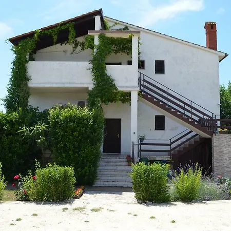 Apartments Niki Pula Exterior photo
