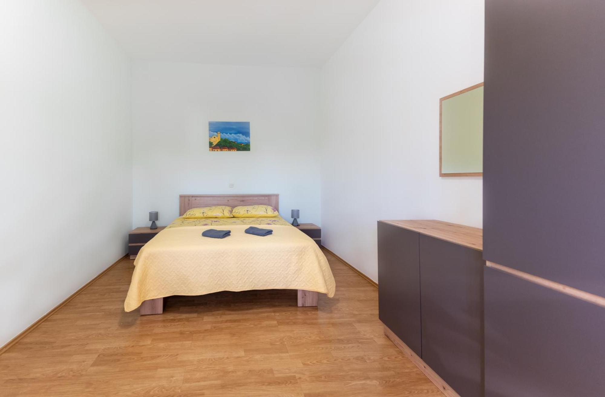 Niki Apartment